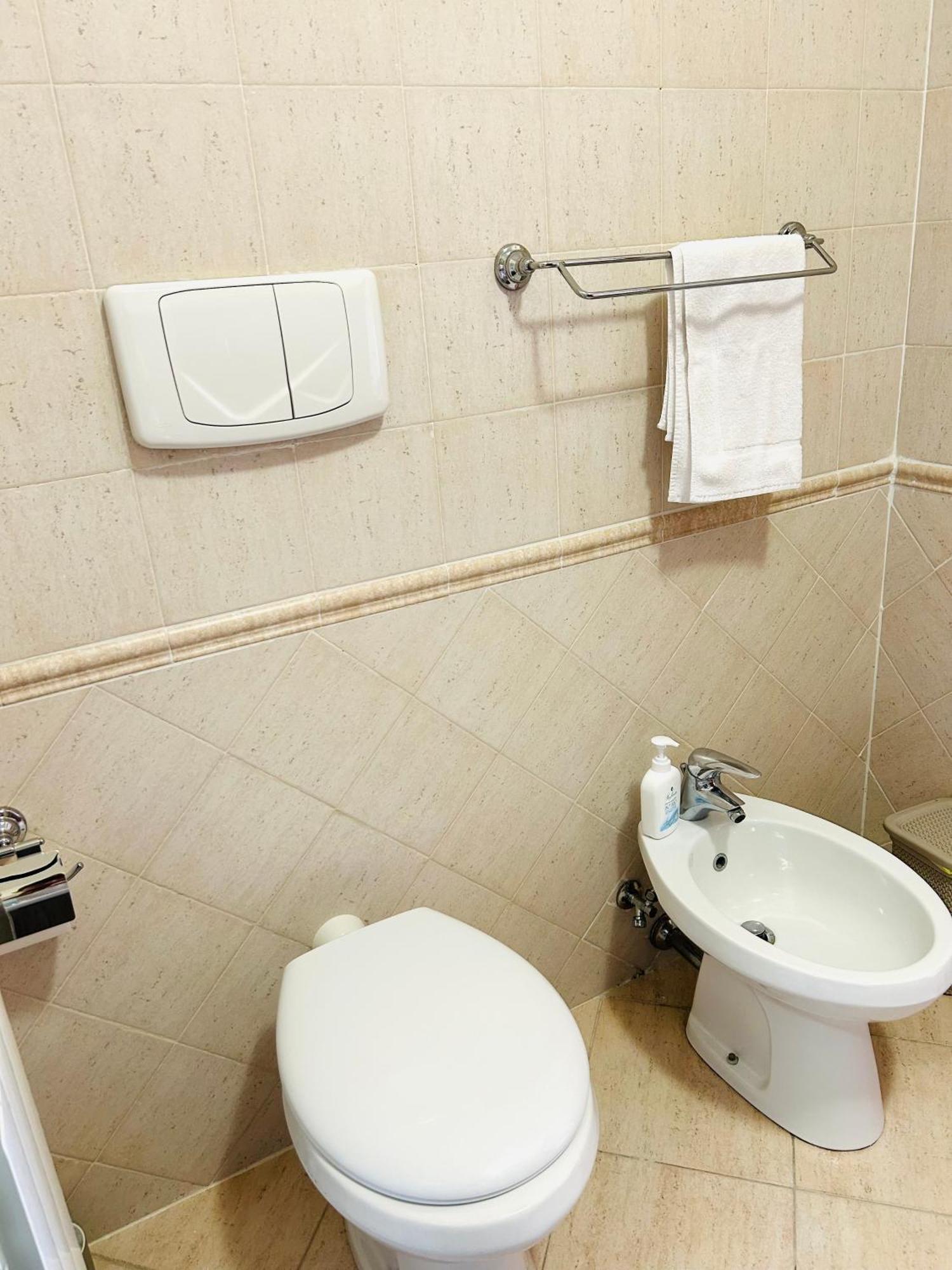 The House Room Aeroporto Fiumicino Ngoại thất bức ảnh